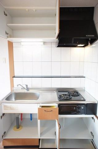 ピュアライズのキッチン|キッチン収納開き