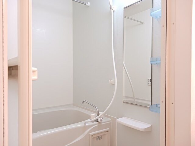 アクシズ小島の浴室|ゆったり過ごせるお風呂です