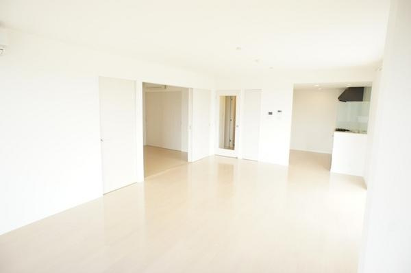 【居間・リビング】 | 岡本弐番館