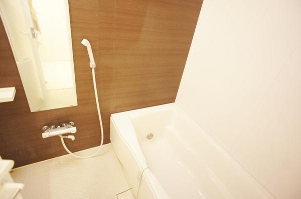 岡本弐番館の浴室