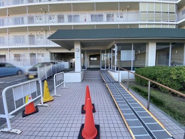 【エントランス】 | 朝霧マンションＡ棟