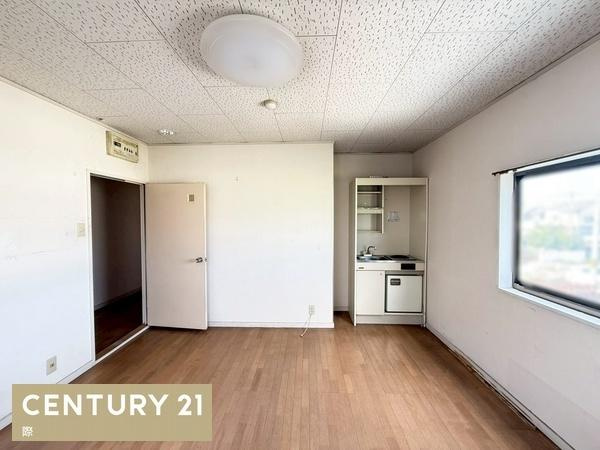 和歌山市湊　店舗付住宅の内装