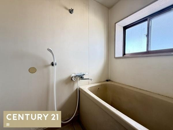 和歌山市湊　店舗付住宅の浴室