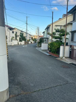 【前面道路含む現地写真】