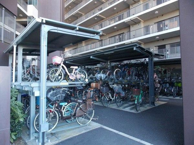 【その他共用部分】 | プレミアムプレイス草加松原 | 自転車置場