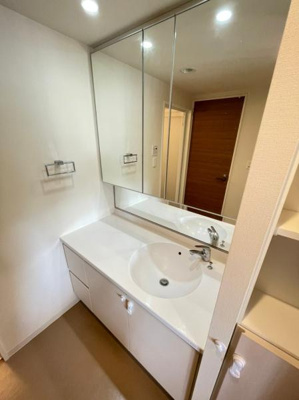 【洗面所】 | プレミアムプレイス草加松原 | 写真は入居前の過去のものです。