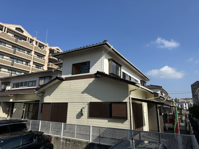 メゾンラプラースの外観