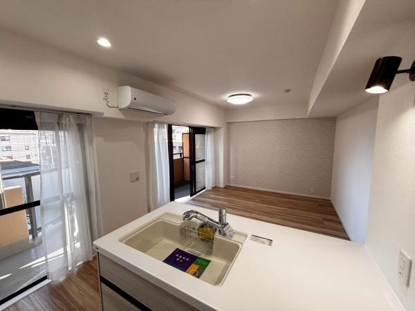 【居間・リビング】 | ライオンズプラザ松原団地 | ●LDK12帖●