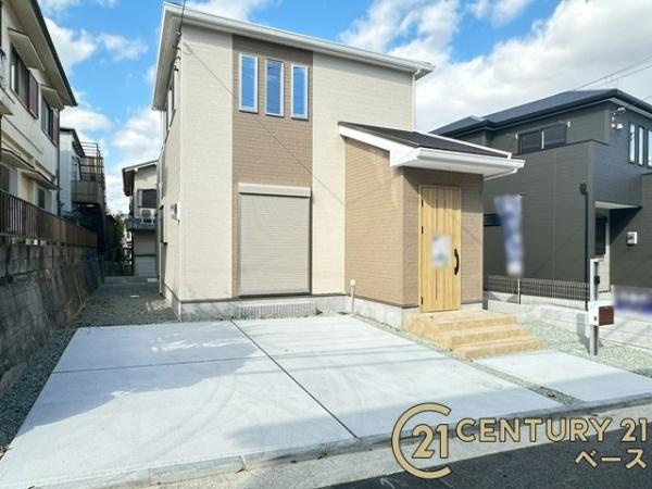 ファーストタウン九条町 １号棟 ／新築一戸建の駐車場|■現地撮影写真■駐車スペース２台分完備！