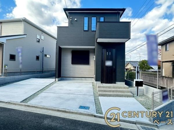 ファーストタウン九条町 ２号棟 ／新築一戸建の駐車場|■現地撮影写真■駐車スペース２台分完備！