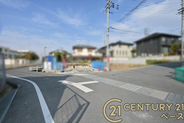 大和郡山市新木町の新築一戸建の前面道路含む現地写真|■現地撮影写真■スーパーまで徒歩圏内・毎日のお買い物も楽々です！