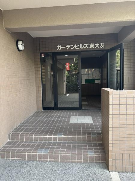 ガーデンヒルズ東大友のエントランス|エントランスです。