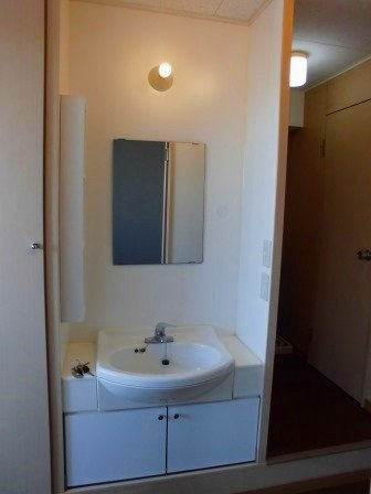 レオパレスやませの内装