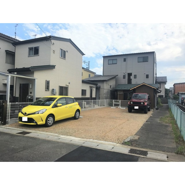 岐阜市加納村松町１丁目の駐車場の駐車場
