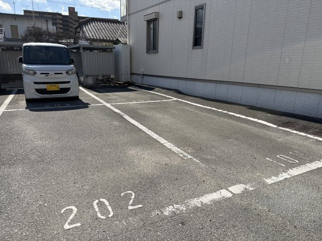 メゾンドソレイユ網干の駐車場