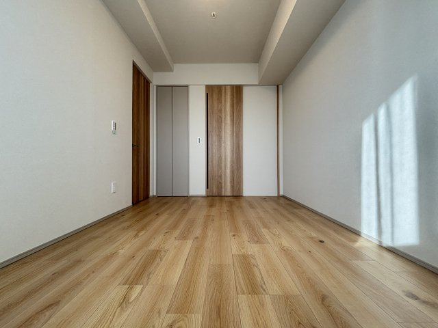 ブリリアタワー上野池之端の洋室