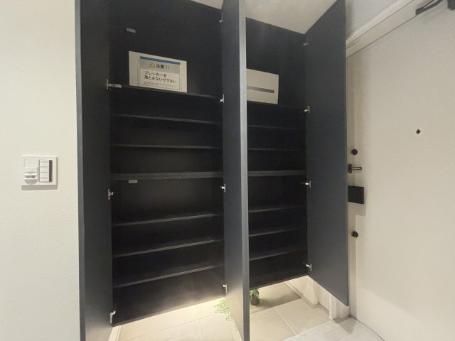 ブリリアタワー上野池之端の収納