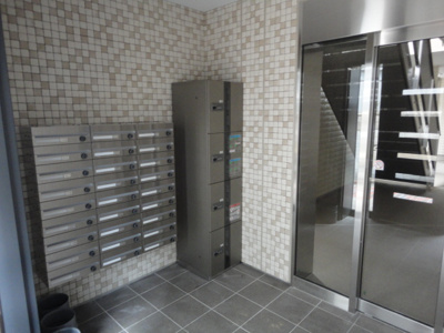 【エントランス】 | エミ・アミティエ立川羽衣