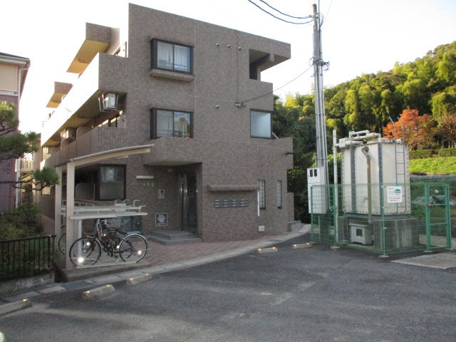 ノーブル参番館の外観