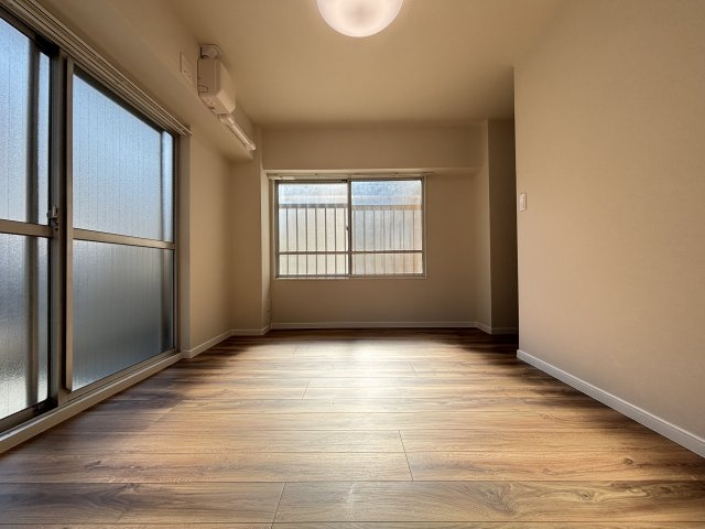 駒込台ハイツの洋室