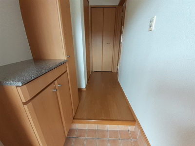 【玄関】 | レジ－ナＢ | シンプルで使いやすい玄関です