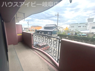 【展望】 | リバティヒルズ岐阜西8階部分！一部リフォーム済み！IHクッキングヒーター搭載！日当り良好です♪ | リバティヒルズ岐阜西2階部分！ペット飼育可能なマンション！リフォーム済み！オール電化！エアコン3台！