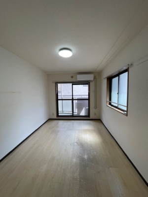 【居間・リビング】 | メゾン・ド・Y