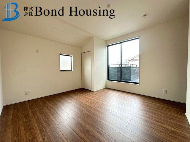 角地につき陽当り・通風良好　持子1丁目　限定1棟