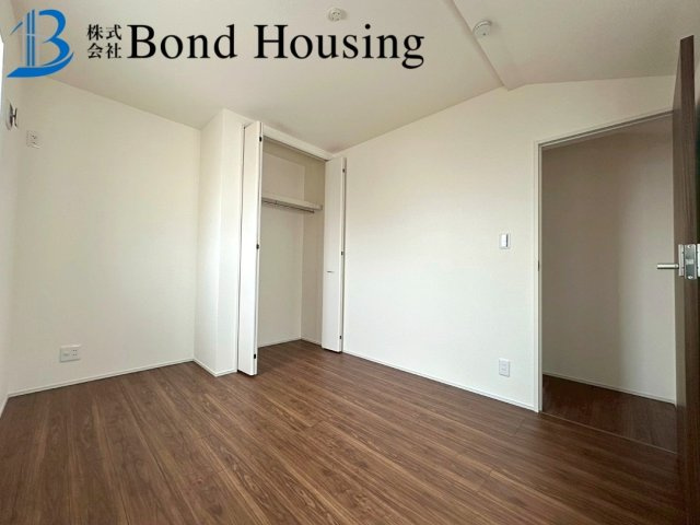 角地につき陽当り・通風良好　持子1丁目　限定1棟