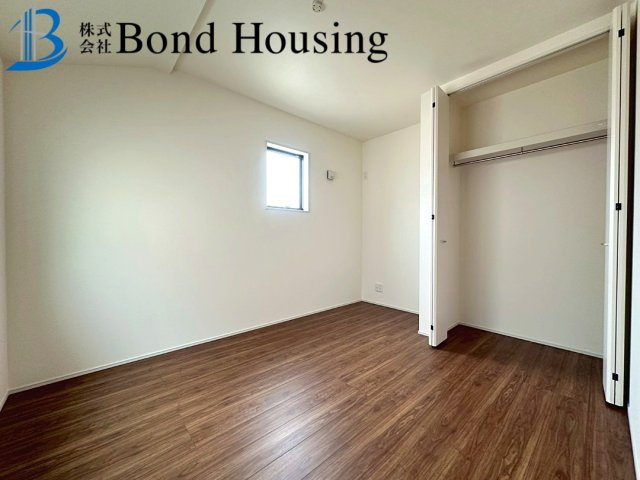 角地につき陽当り・通風良好　持子1丁目　限定1棟