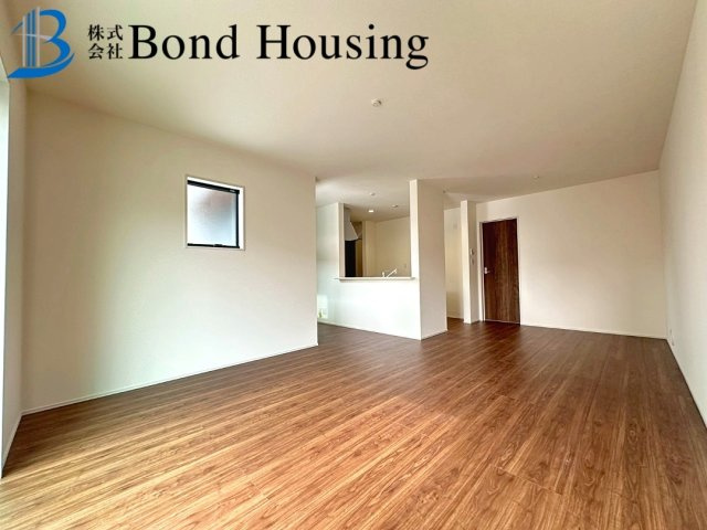 角地につき陽当り・通風良好　持子1丁目　限定1棟