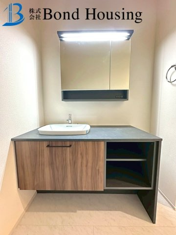 角地につき陽当り・通風良好　持子1丁目　限定1棟