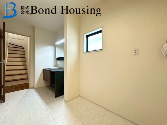 角地につき陽当り・通風良好　持子1丁目　限定1棟