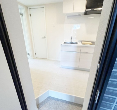 【玄関】 | ベルヴィ鶴間