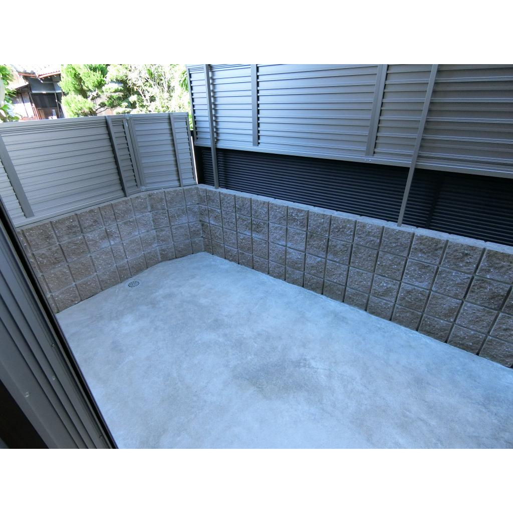 ユニヴェールのバルコニー|バルコニー