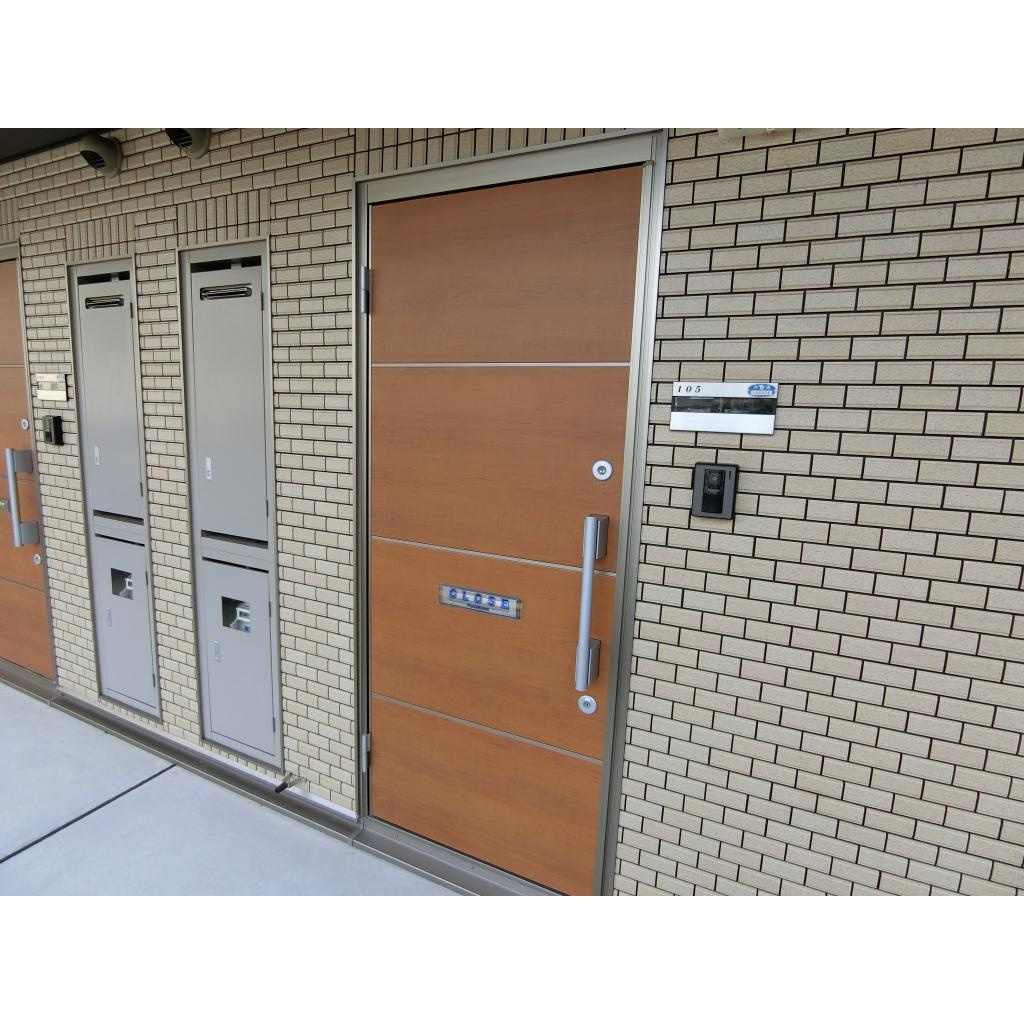 ヴィラ・エターナルの玄関|玄関ドア