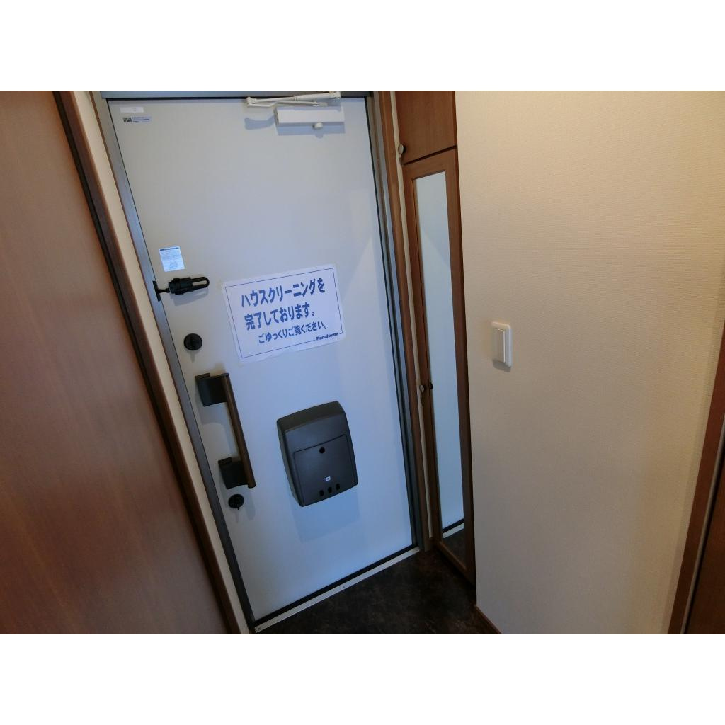 ヴィラ・エターナルの玄関|玄関