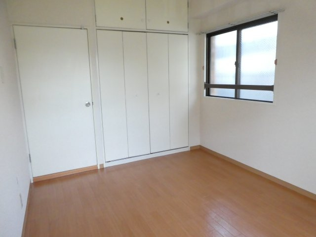 アクティハイツ宝塚の寝室