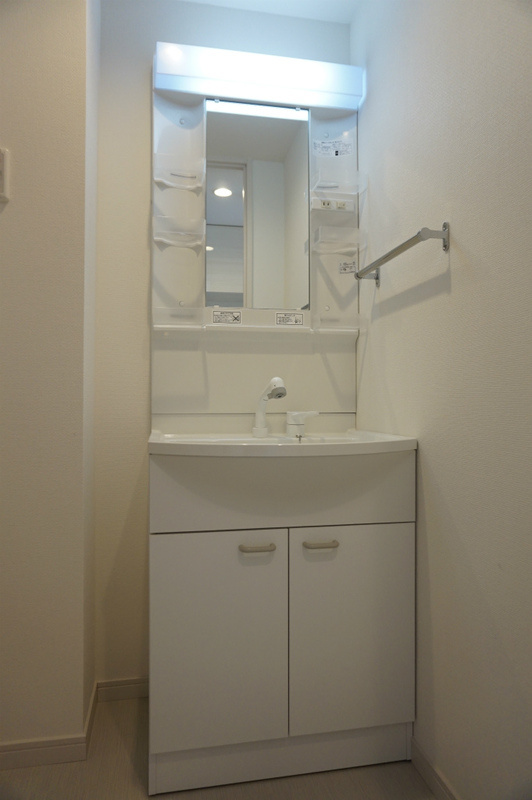 リブリ・ドリームの洗面所|明るい洗面所です