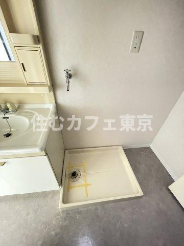 リヴェール浅見の設備|洗濯機置き場です