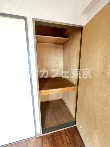 リヴェール浅見の収納|洋室の収納です