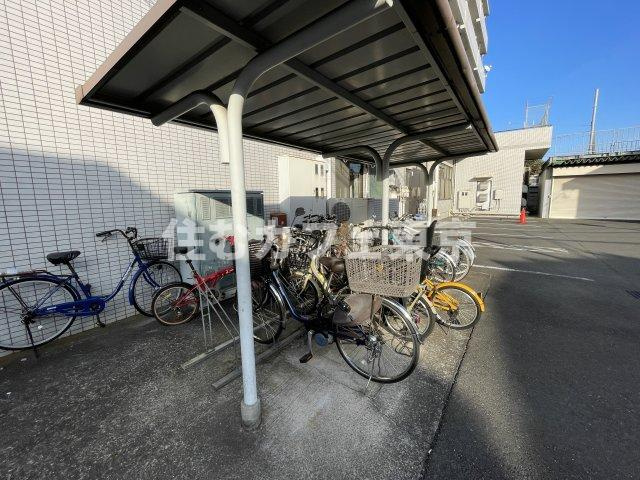 リヴェール浅見のその他共用部分|自転車置き場です
