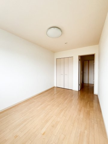 アース・カラーの収納