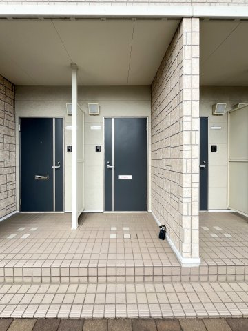 アース・カラーの玄関