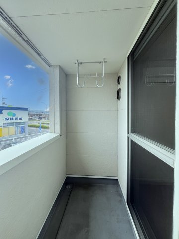 アース・カラーの洋室|イメージ写真206号室（反転あり）