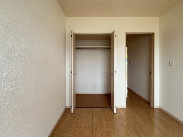 アース・カラーの収納