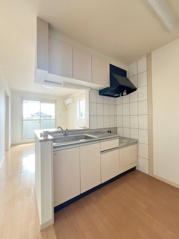 アース・カラーのキッチン