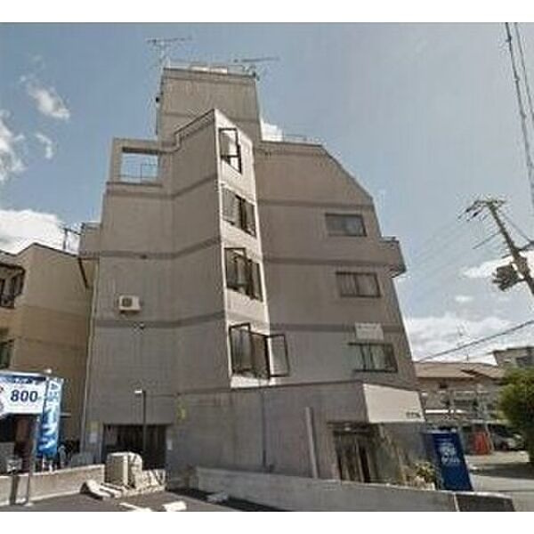 プレジデント河合の外観