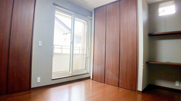 広島市佐伯区石内北１丁目　中古一戸建ての洋室