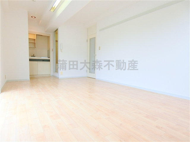 ロジェ西蒲田の居間・リビング|vLDv